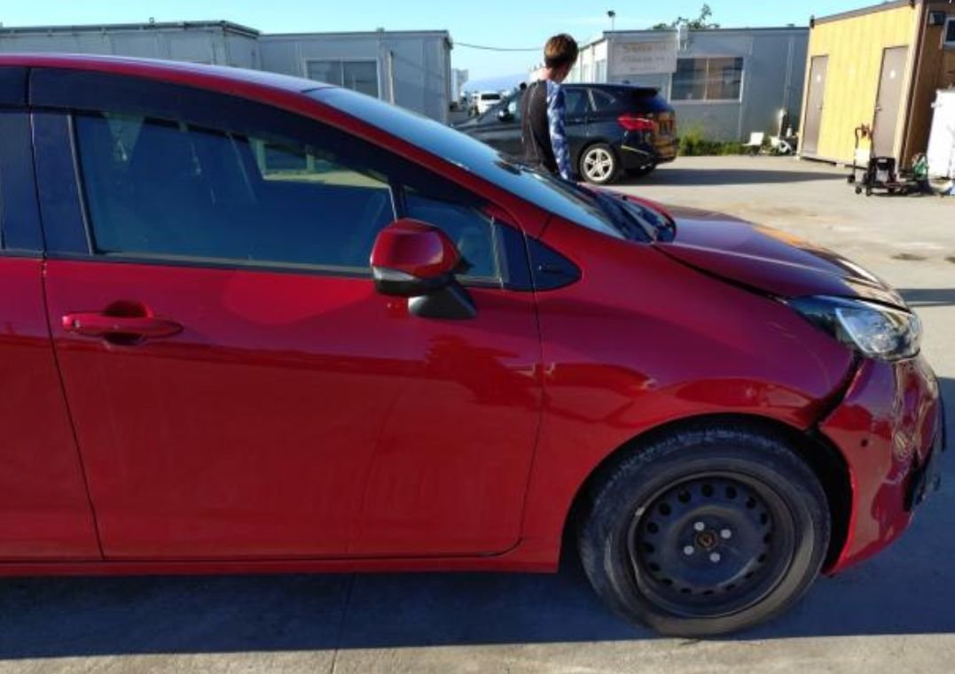 Right side of the Toyota Aqua