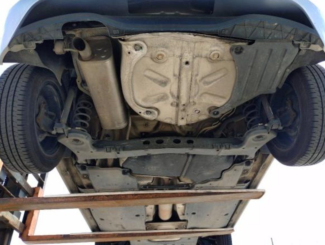 Clean underbody