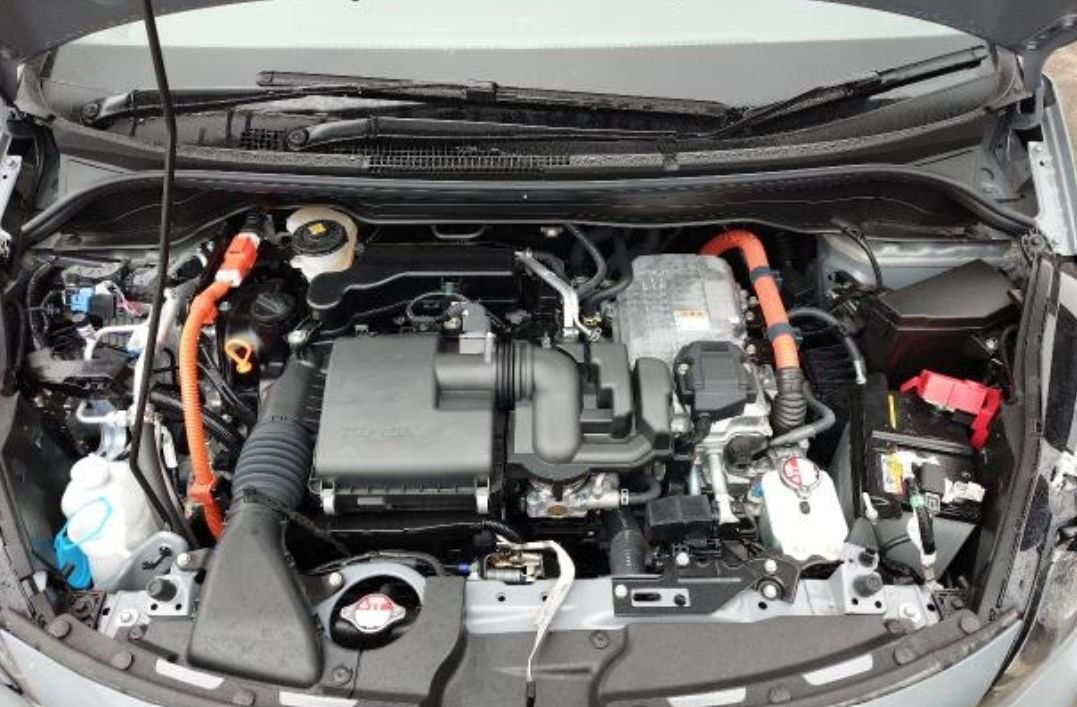 Engine bay of the 1.5 L e:HEV hybrid