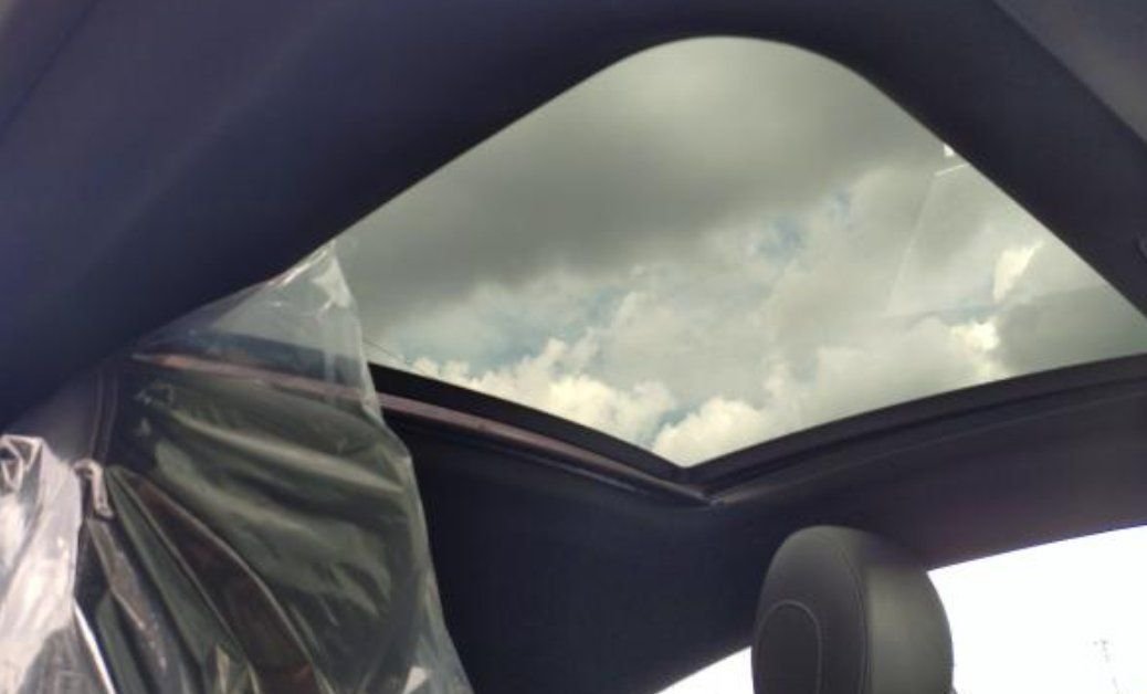 Panoramic glass roof