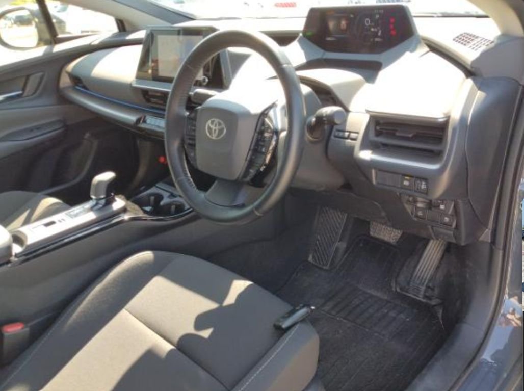 Right-hand-drive interior and steering wheel