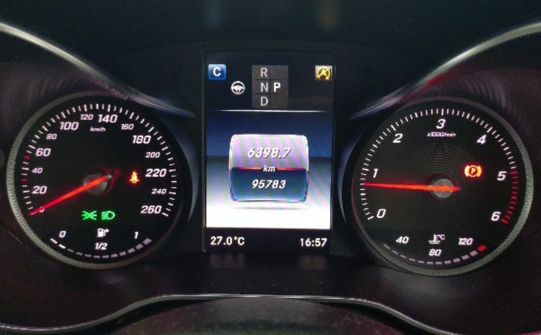 Instrument cluster showing 95,783 km