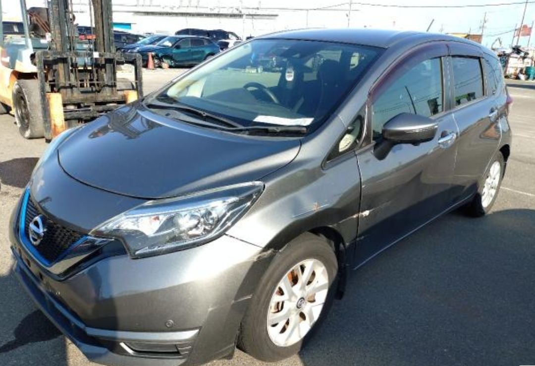 Front left of the Nissan Note e-POWER