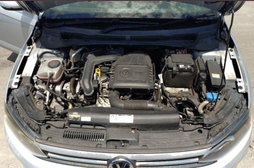 1.0 litre TSI engine bay