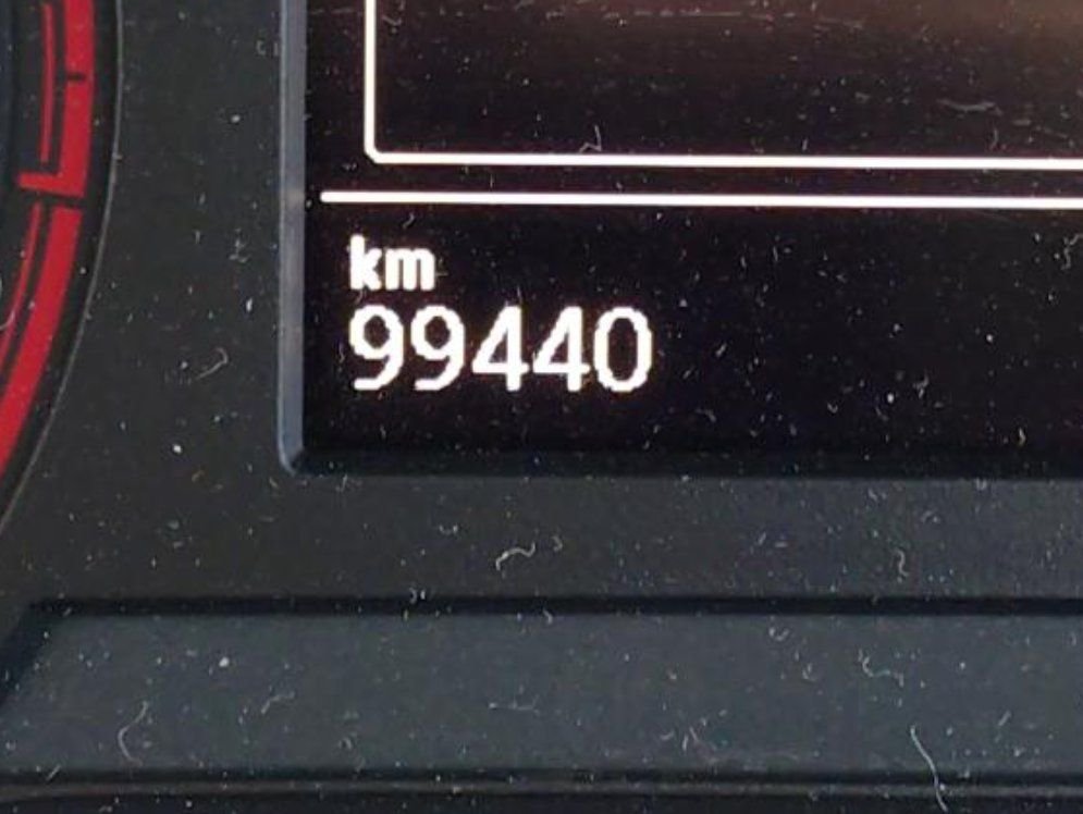 Odometer showing 99,440 km
