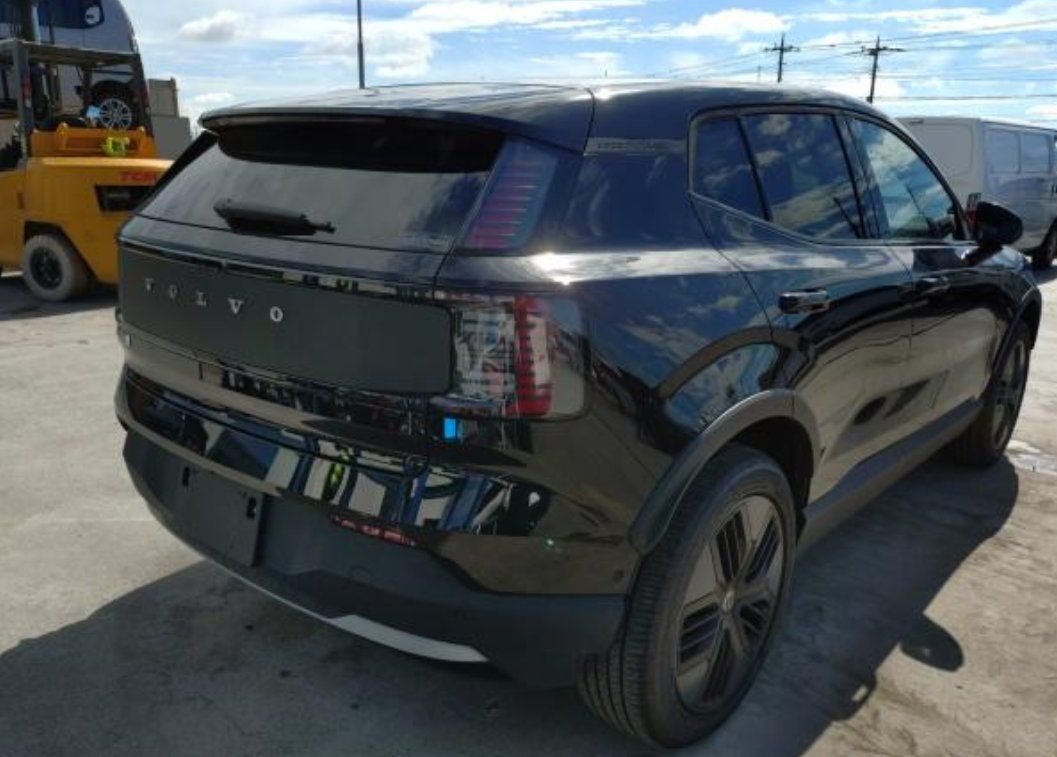 Rear right of the Volvo EX30