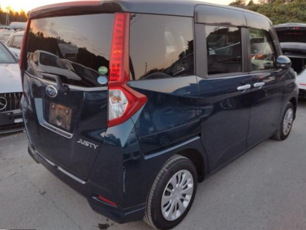 Rear right of the Subaru Justy